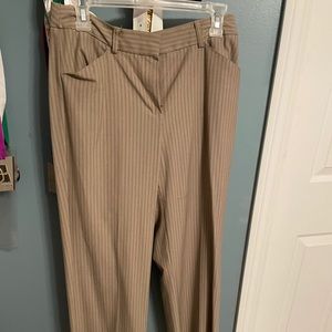 Women’s dress pants, size 6